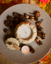 Φόρτωση εικόνας στο εργαλείο προβολής Συλλογής, Handmade Concrete Candle